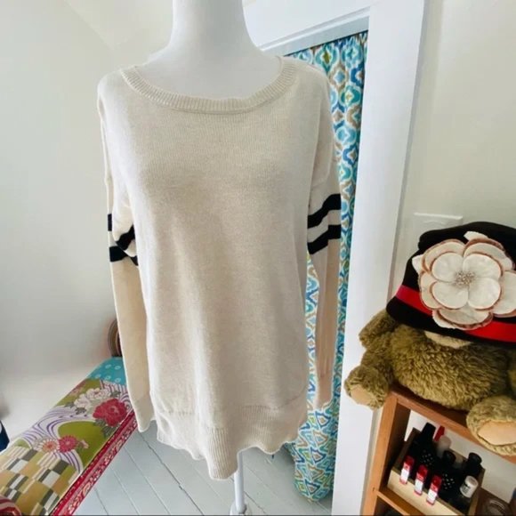American Eagle Outfitters Preppy Cream Black Striped Oversize Sweater (size XS) - Picture 2 of 7
